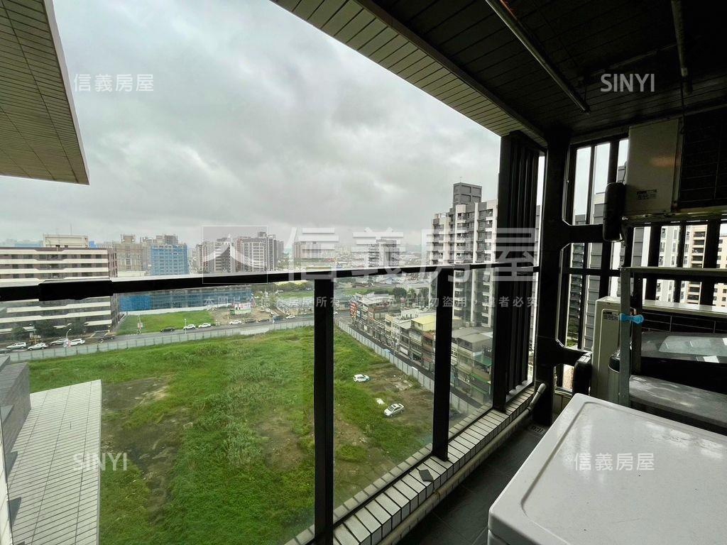 鳳鳴雙學區景觀３房車位房屋室內格局與周邊環境