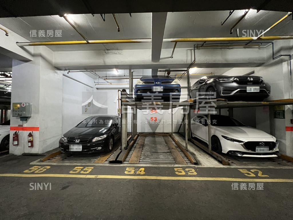 國寶五代３＋１房附平車房屋室內格局與周邊環境