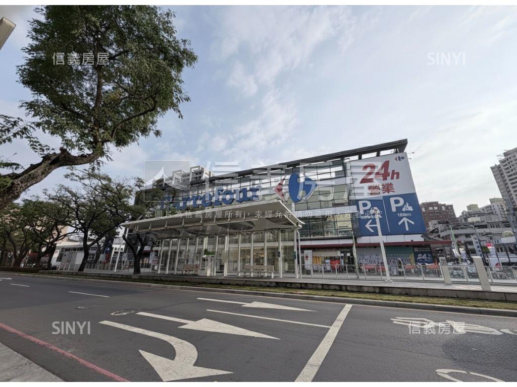 國寶五代３＋１房附平車房屋室內格局與周邊環境