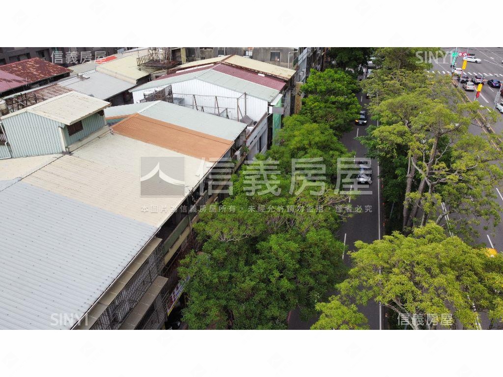 遠百對面正臺灣大道透店房屋室內格局與周邊環境