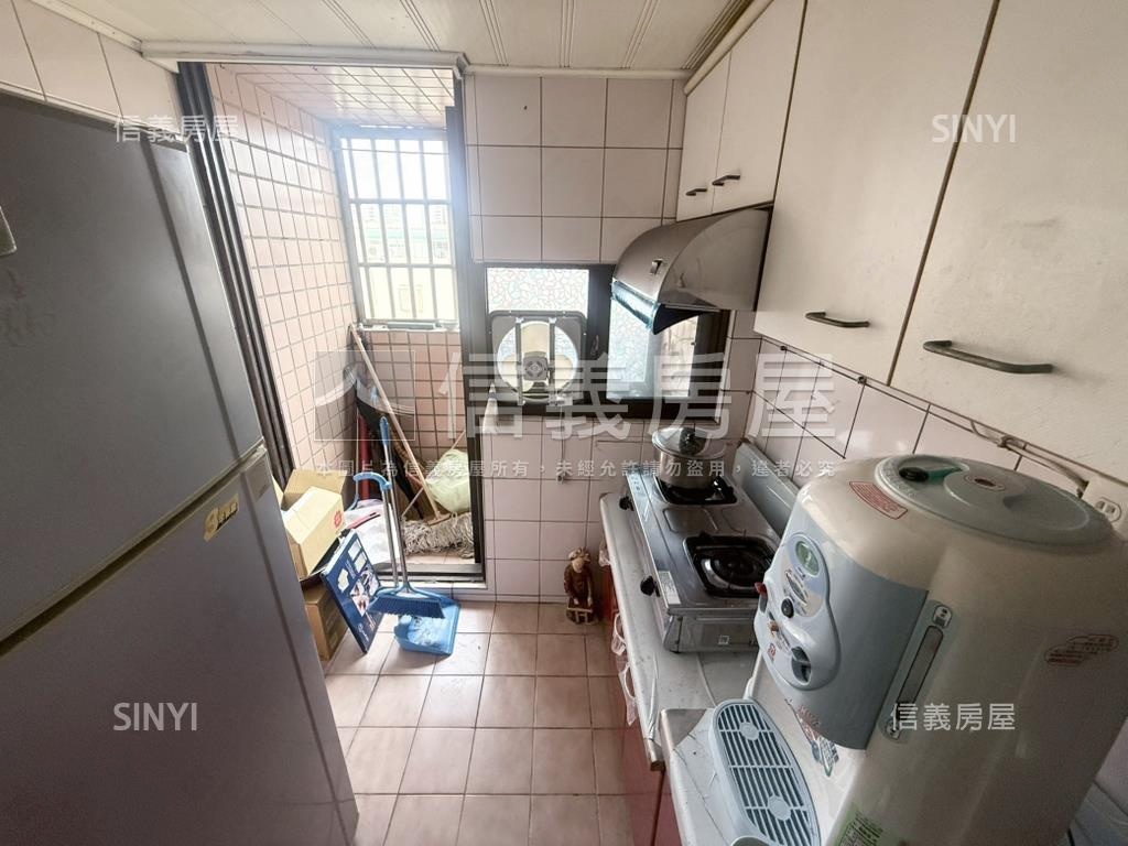 仁美學區典雅電梯三房房屋室內格局與周邊環境