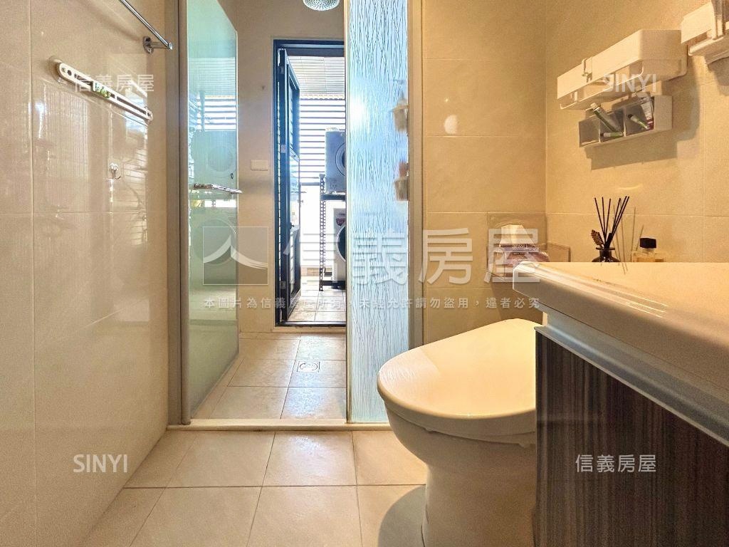 北區公園旁２房平移車位讚房屋室內格局與周邊環境