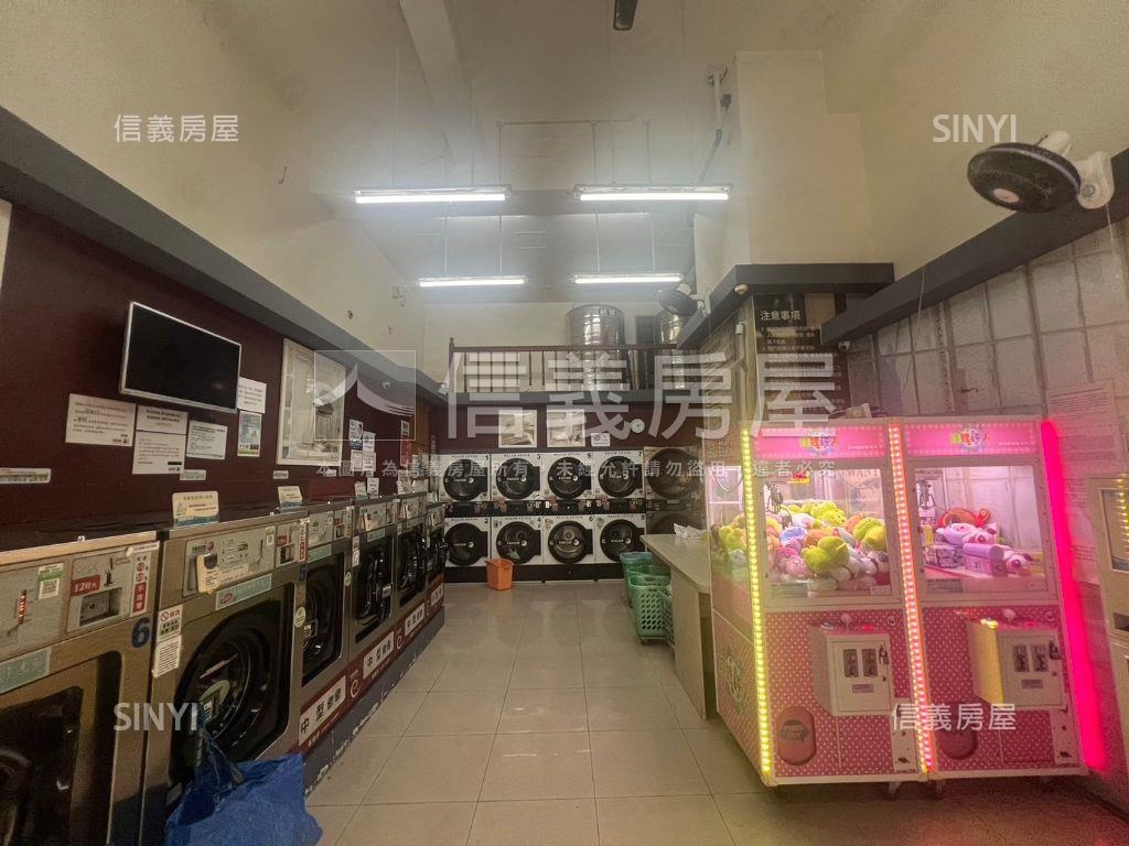 喜來登稀有金店面房屋室內格局與周邊環境