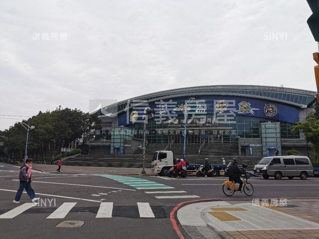 運動公園大空間二樓房屋室內格局與周邊環境