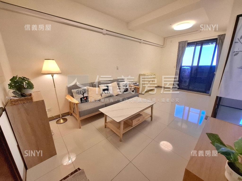 鳳甲商圈次高樓全新平車宅房屋室內格局與周邊環境