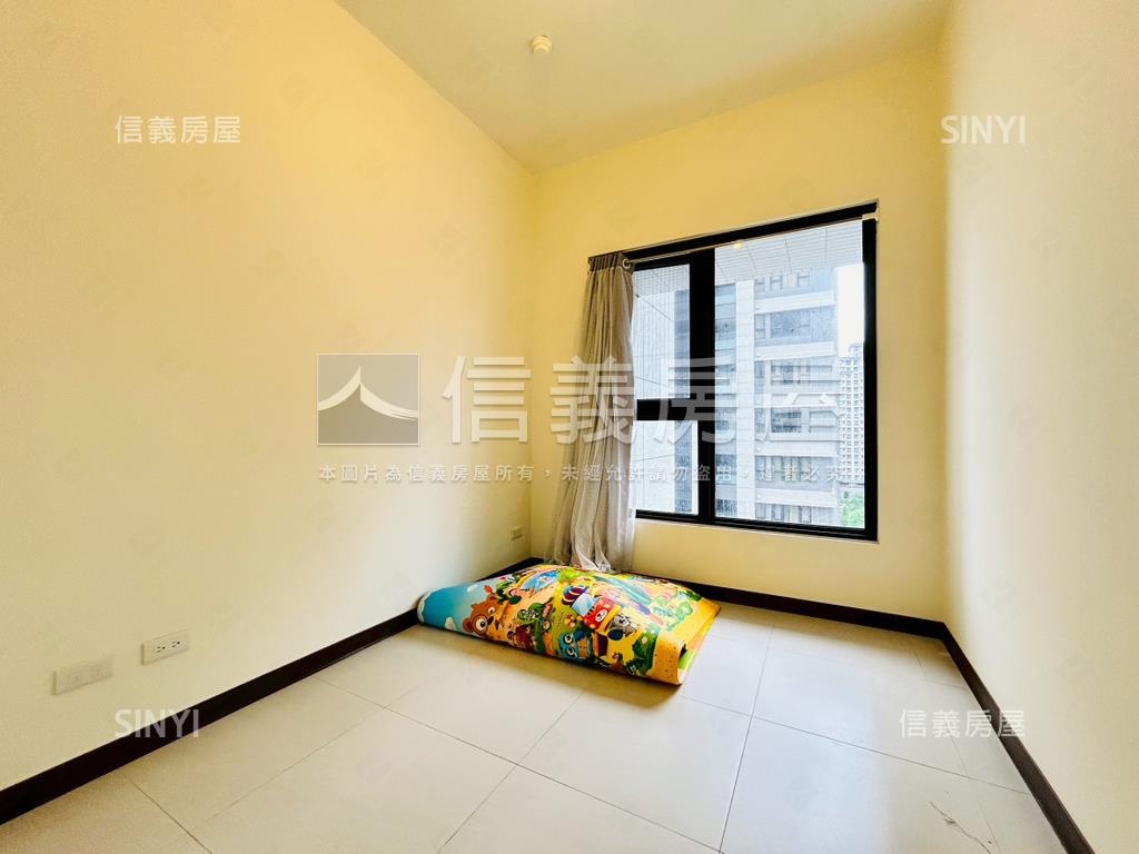 蒙德里安‧朝南綠景‧兩房房屋室內格局與周邊環境