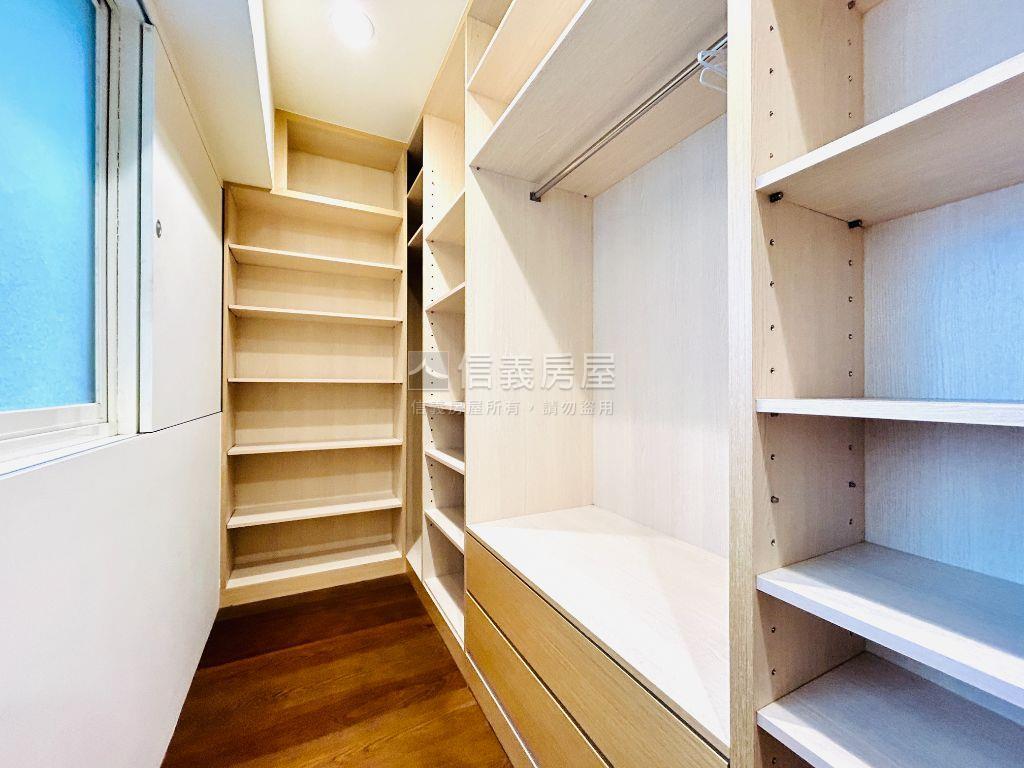向陽福第電梯三房設計美宅房屋室內格局與周邊環境