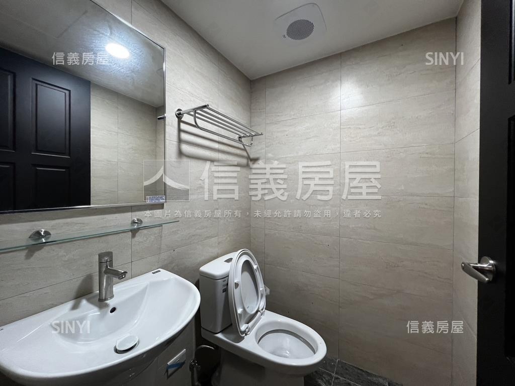 專任小資發財金店面房屋室內格局與周邊環境