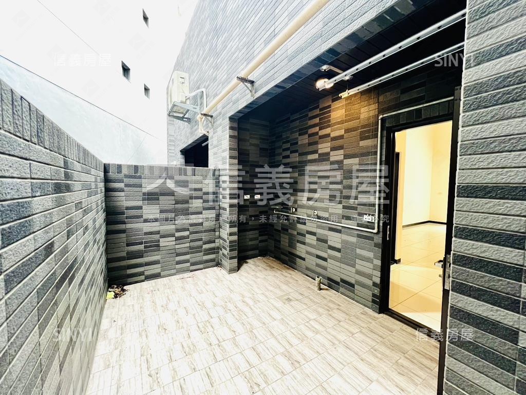 專任小資發財金店面房屋室內格局與周邊環境