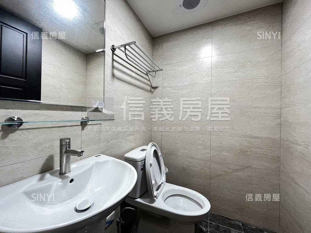 專任小資發財金店面房屋室內格局與周邊環境