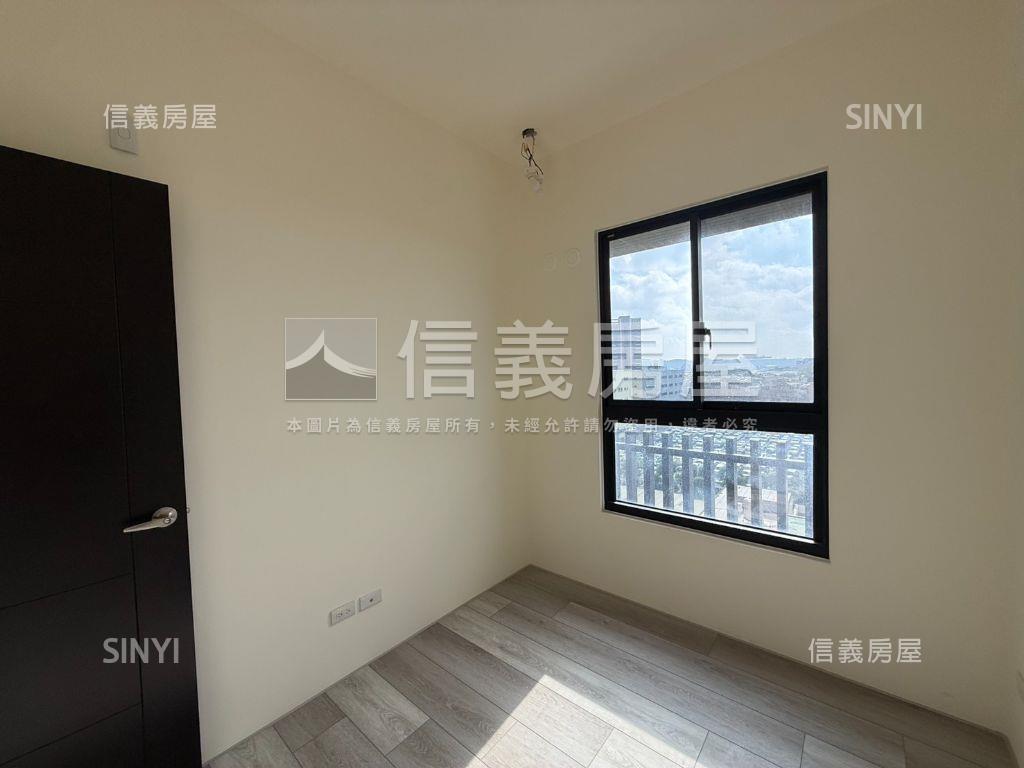 環泥晴森三房車位房屋室內格局與周邊環境