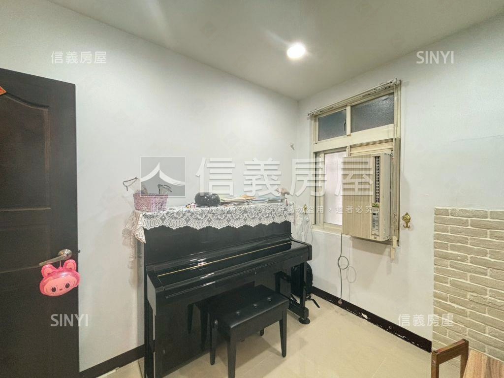 近萬大捷運線時尚裝潢四房房屋室內格局與周邊環境