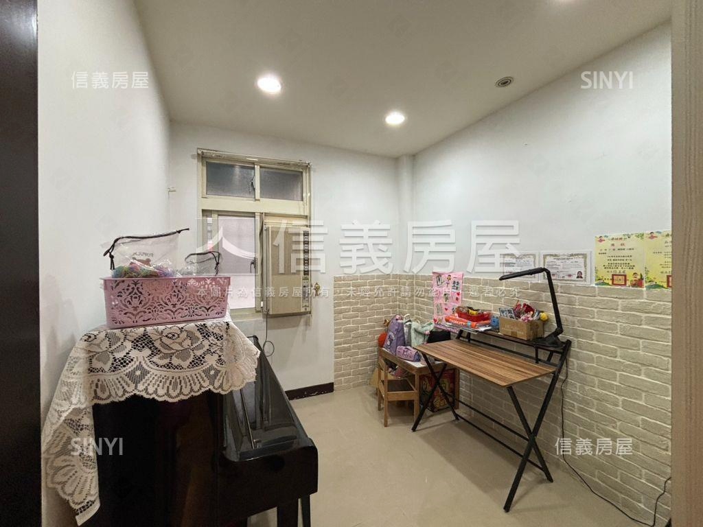 近萬大捷運線時尚裝潢四房房屋室內格局與周邊環境