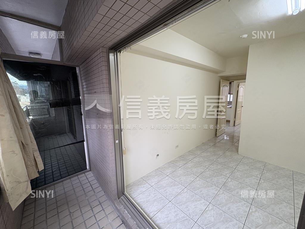 大三房車位★近西區柳川房屋室內格局與周邊環境
