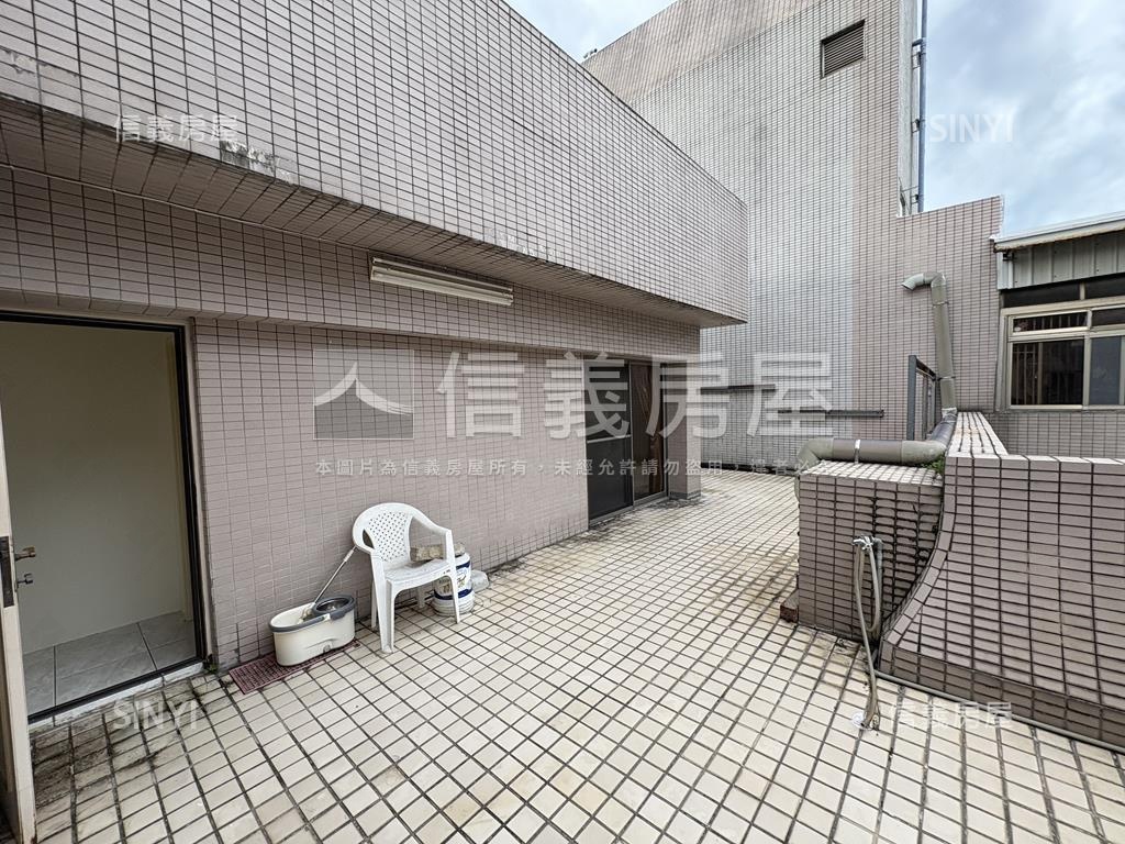 大三房車位★近西區柳川房屋室內格局與周邊環境
