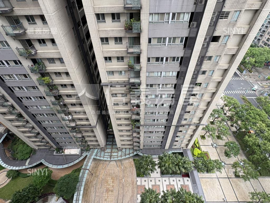 耶魯簡約光亮三房房屋室內格局與周邊環境