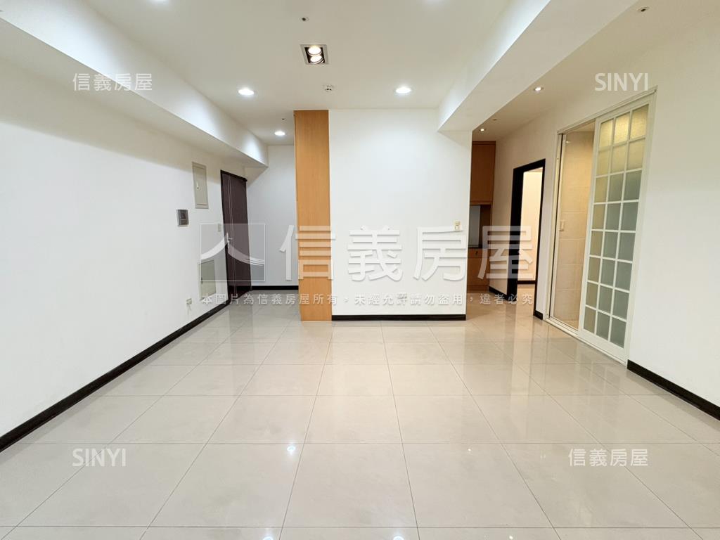 耶魯簡約光亮三房房屋室內格局與周邊環境