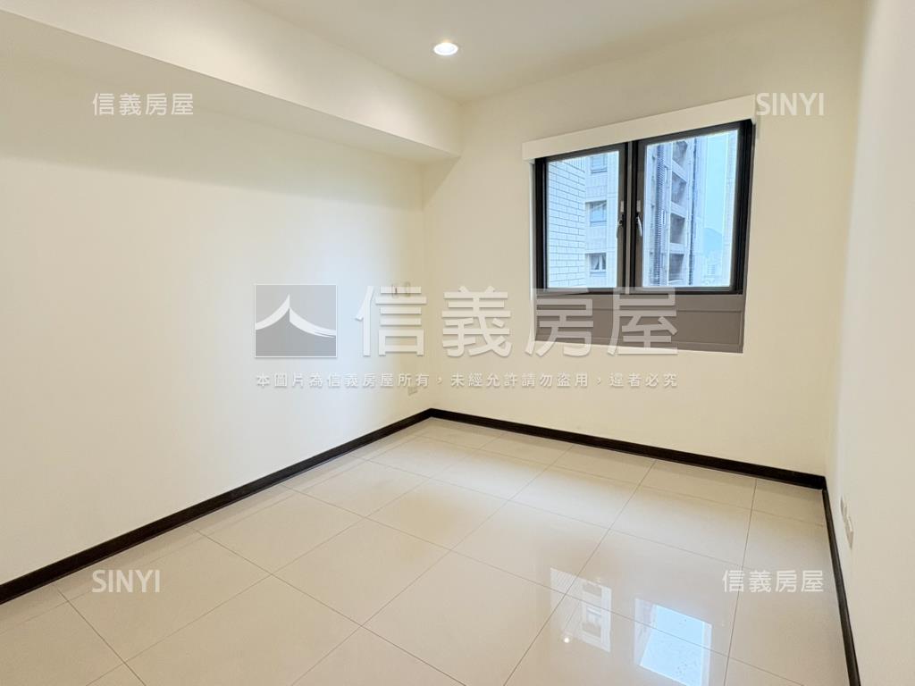 耶魯簡約光亮三房房屋室內格局與周邊環境