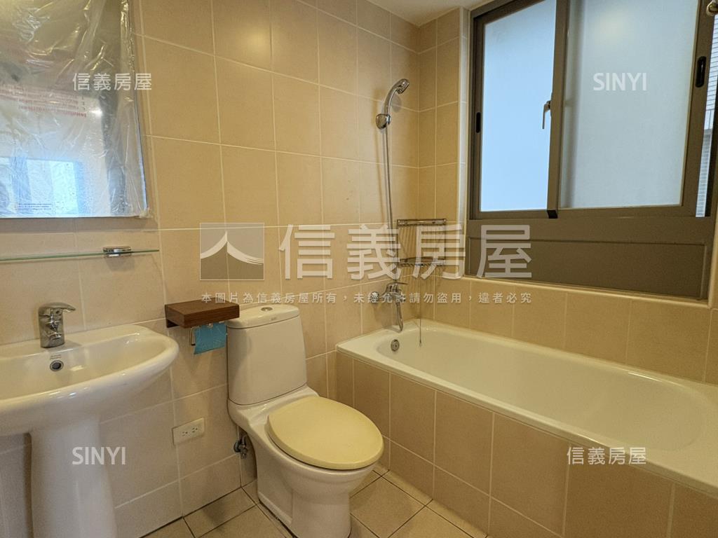 耶魯簡約光亮三房房屋室內格局與周邊環境