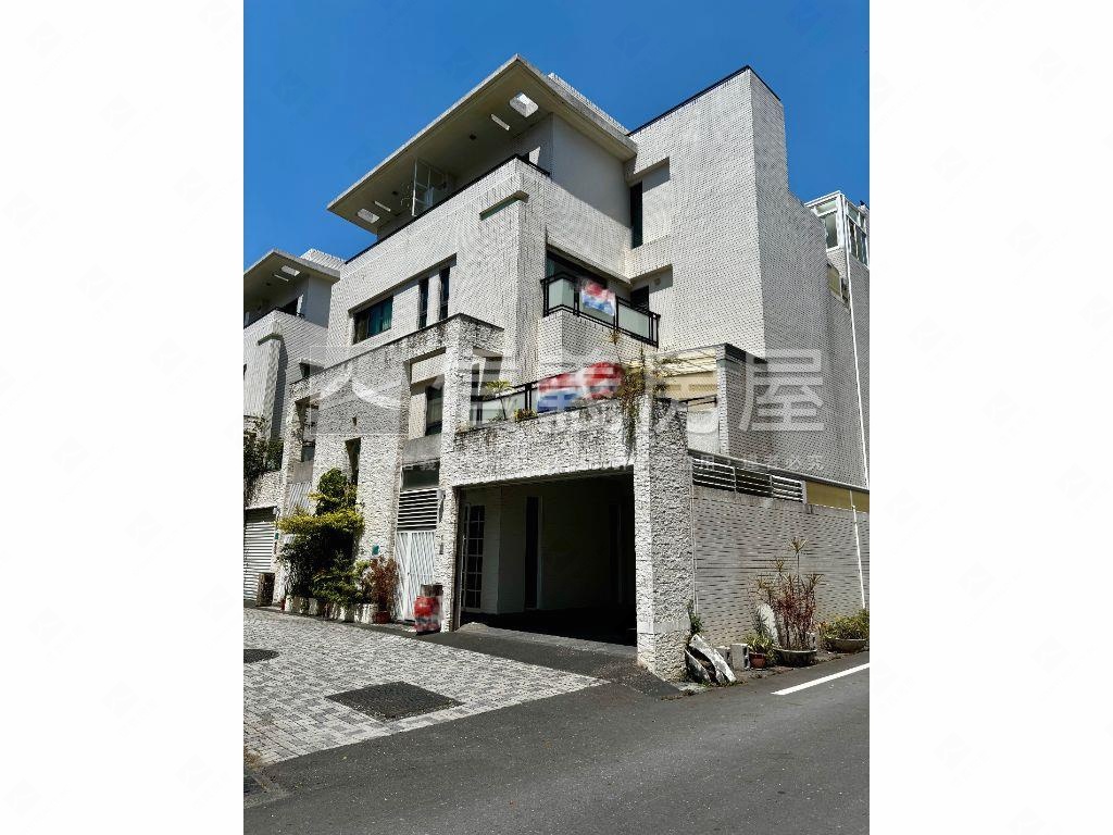 善化大地坪邊間面寬美墅房屋室內格局與周邊環境