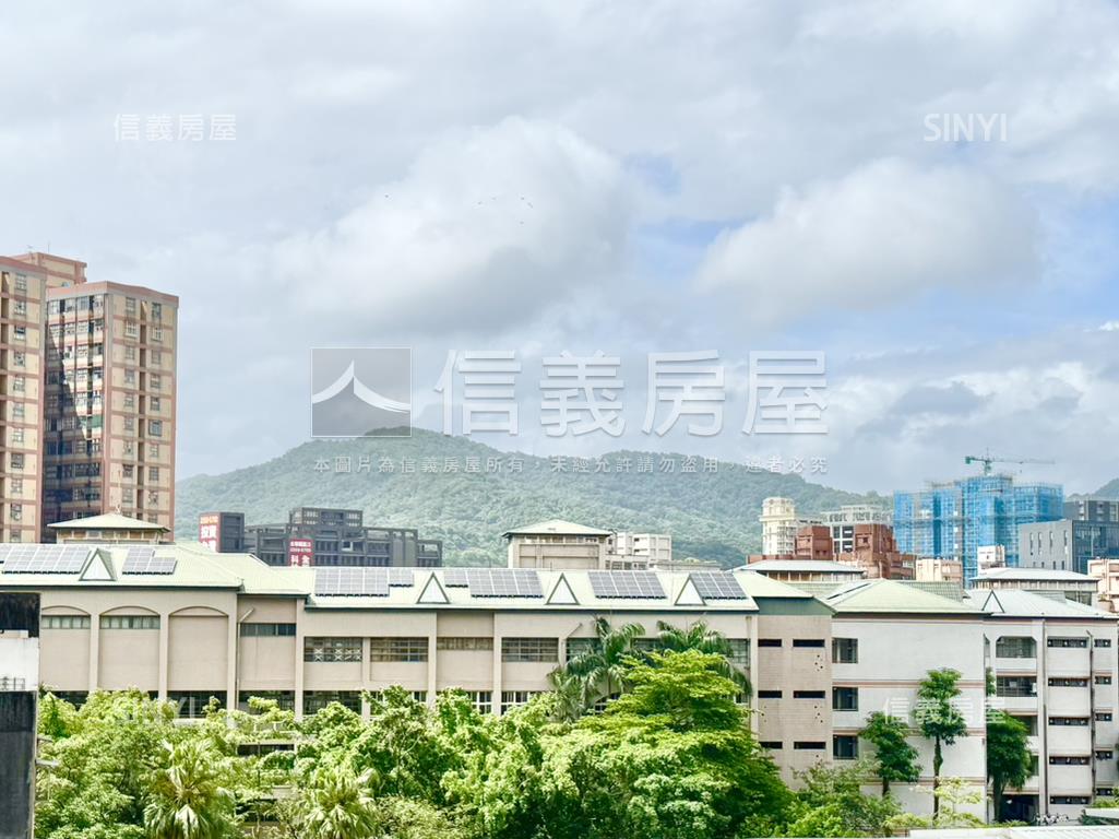 湛然龍邸明亮兩房稀有釋出房屋室內格局與周邊環境