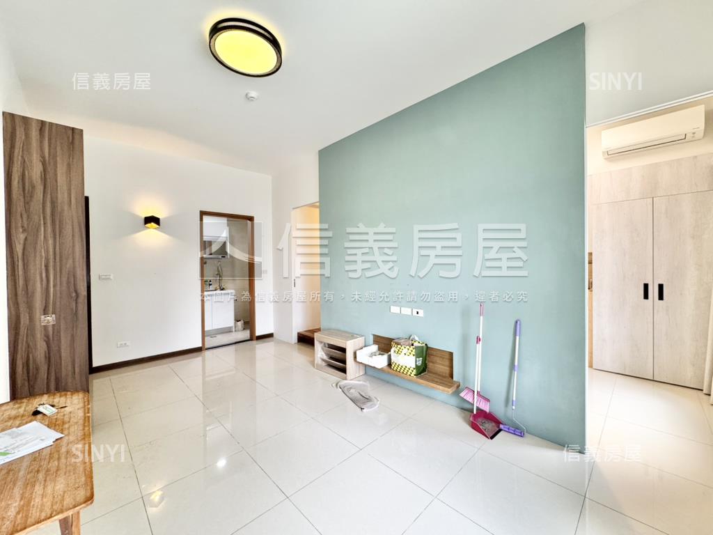 湛然龍邸明亮兩房稀有釋出房屋室內格局與周邊環境