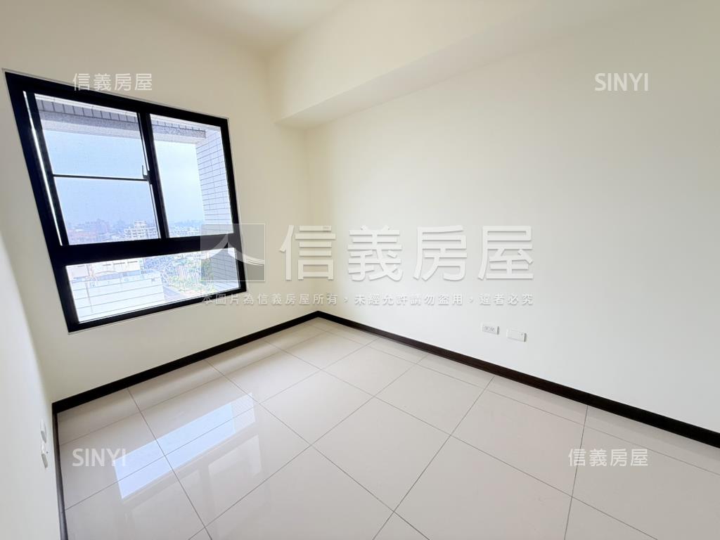 龍騰Ｍ時代。邊間２房車位房屋室內格局與周邊環境