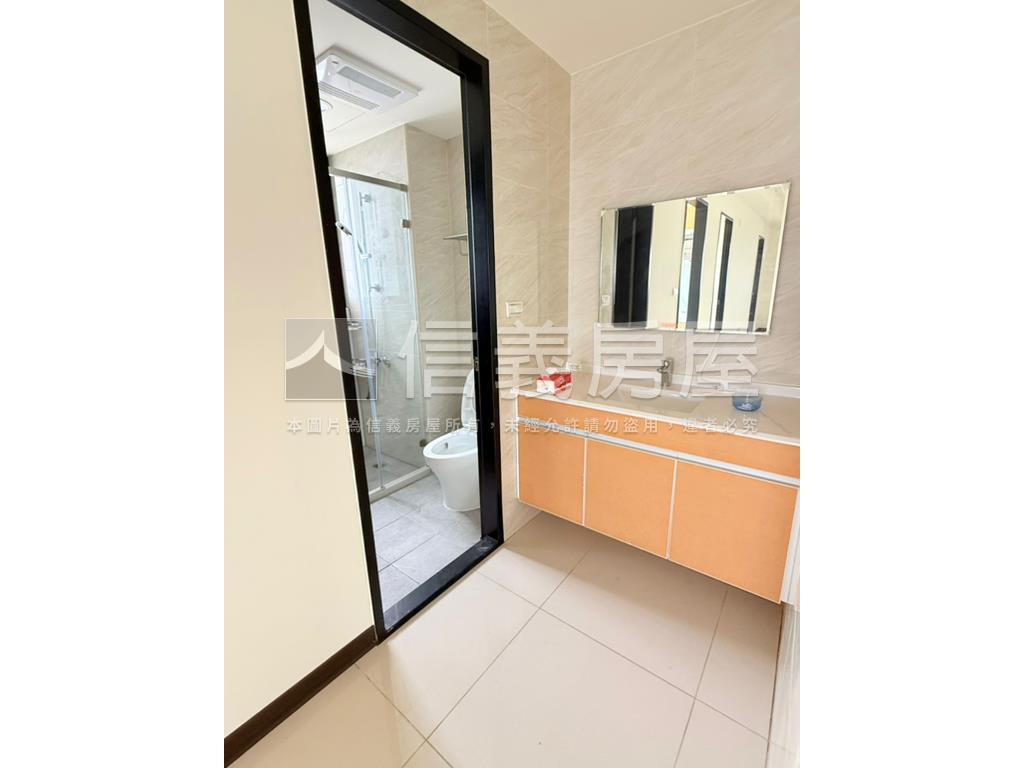 龍騰Ｍ時代。邊間２房車位房屋室內格局與周邊環境