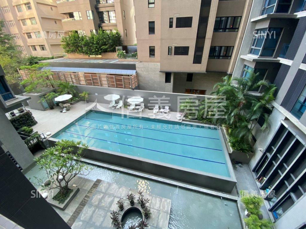 市政１０１雙車位稀有釋出房屋室內格局與周邊環境