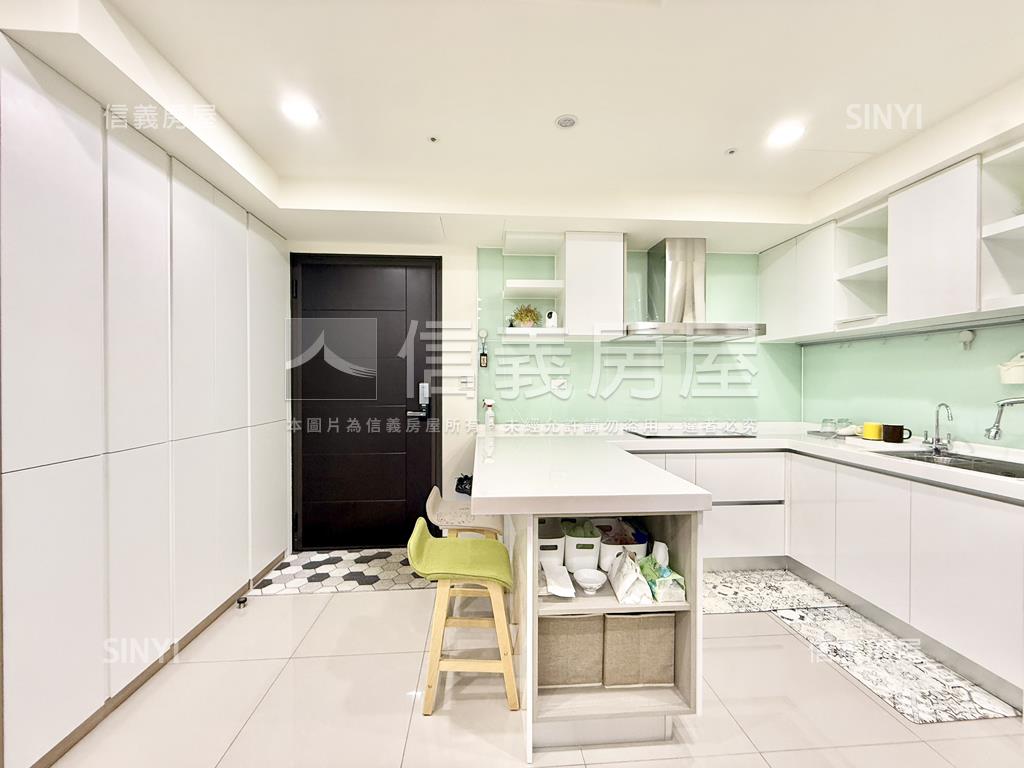 歐德美裝兩房車位房屋室內格局與周邊環境