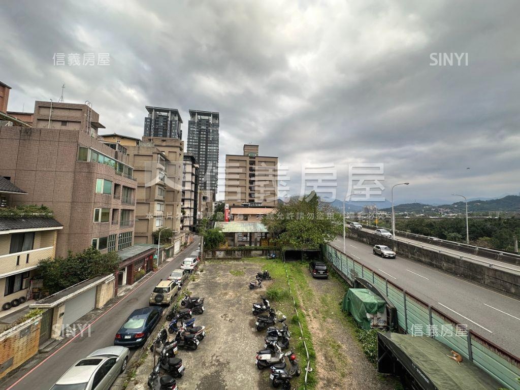 繆思設計銀獎獨戶三房車位房屋室內格局與周邊環境