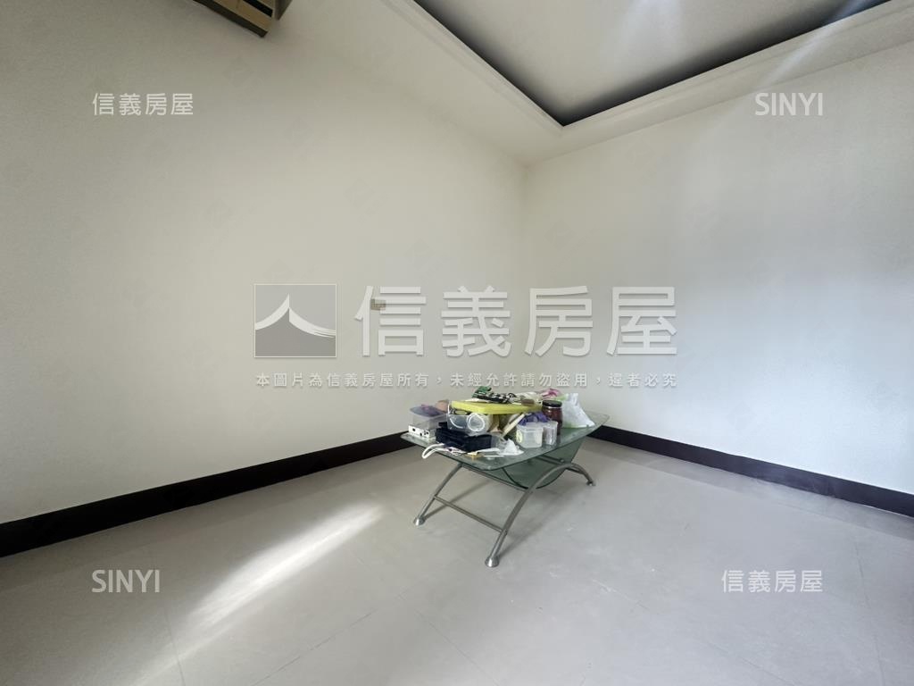 光復路４房公寓平車房屋室內格局與周邊環境