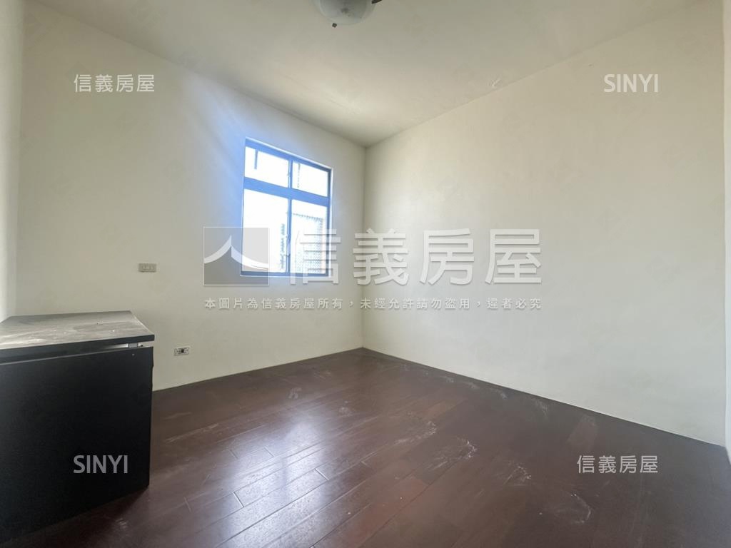 光復路４房公寓平車房屋室內格局與周邊環境