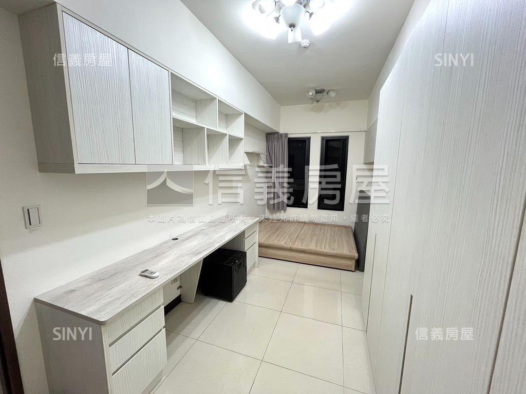 縣三精華區兩房公園１號房屋室內格局與周邊環境