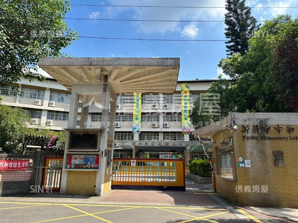 景安稀有雙併華廈三房房屋室內格局與周邊環境