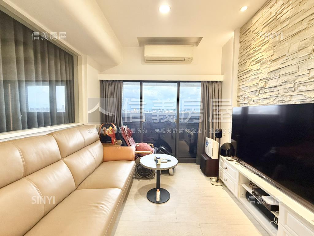 ＳＫＹ正河景裝潢兩房車位房屋室內格局與周邊環境