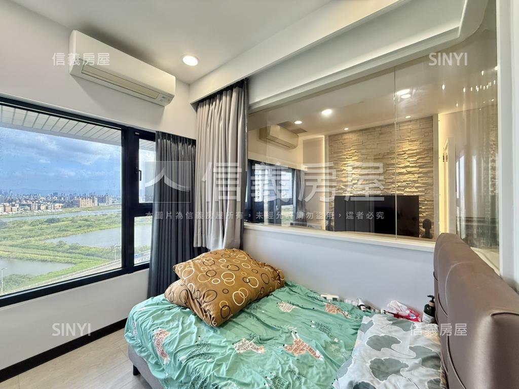 ＳＫＹ正河景裝潢兩房車位房屋室內格局與周邊環境