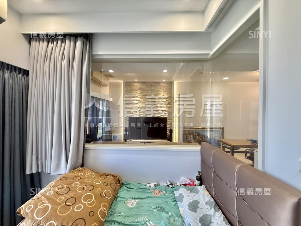ＳＫＹ正河景裝潢兩房車位房屋室內格局與周邊環境