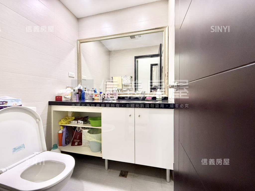 ＳＫＹ正河景裝潢兩房車位房屋室內格局與周邊環境