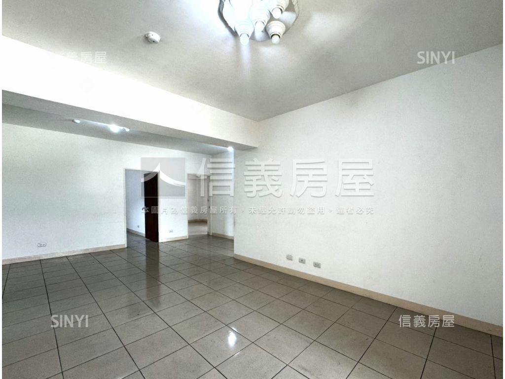 文化國宅電梯３房房屋室內格局與周邊環境