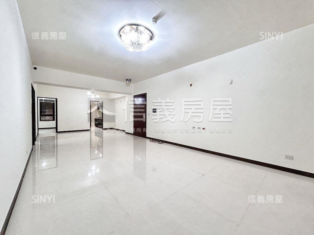 扶輪公園三房雙車位露臺戶房屋室內格局與周邊環境