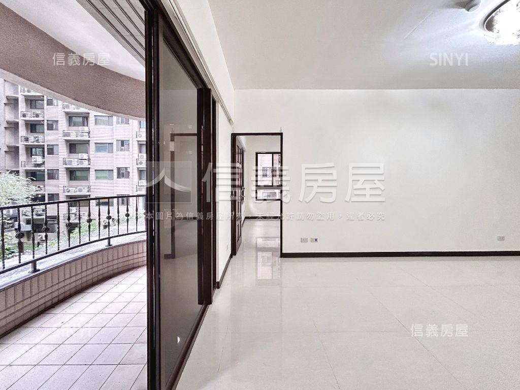 扶輪公園三房雙車位露臺戶房屋室內格局與周邊環境