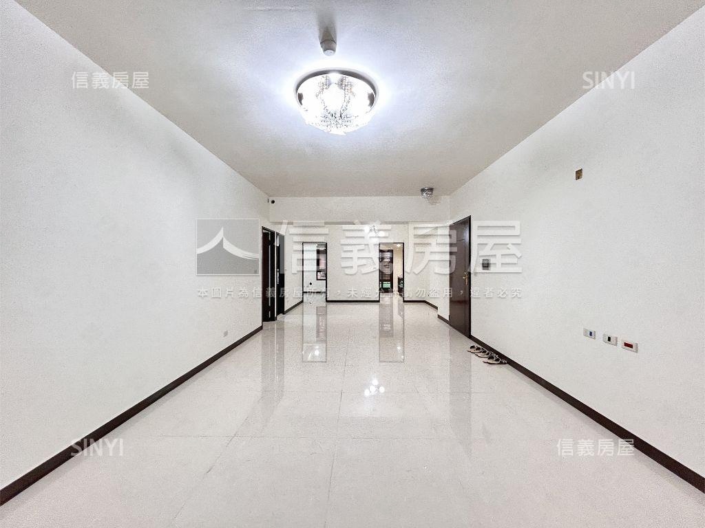 扶輪公園三房雙車位露臺戶房屋室內格局與周邊環境