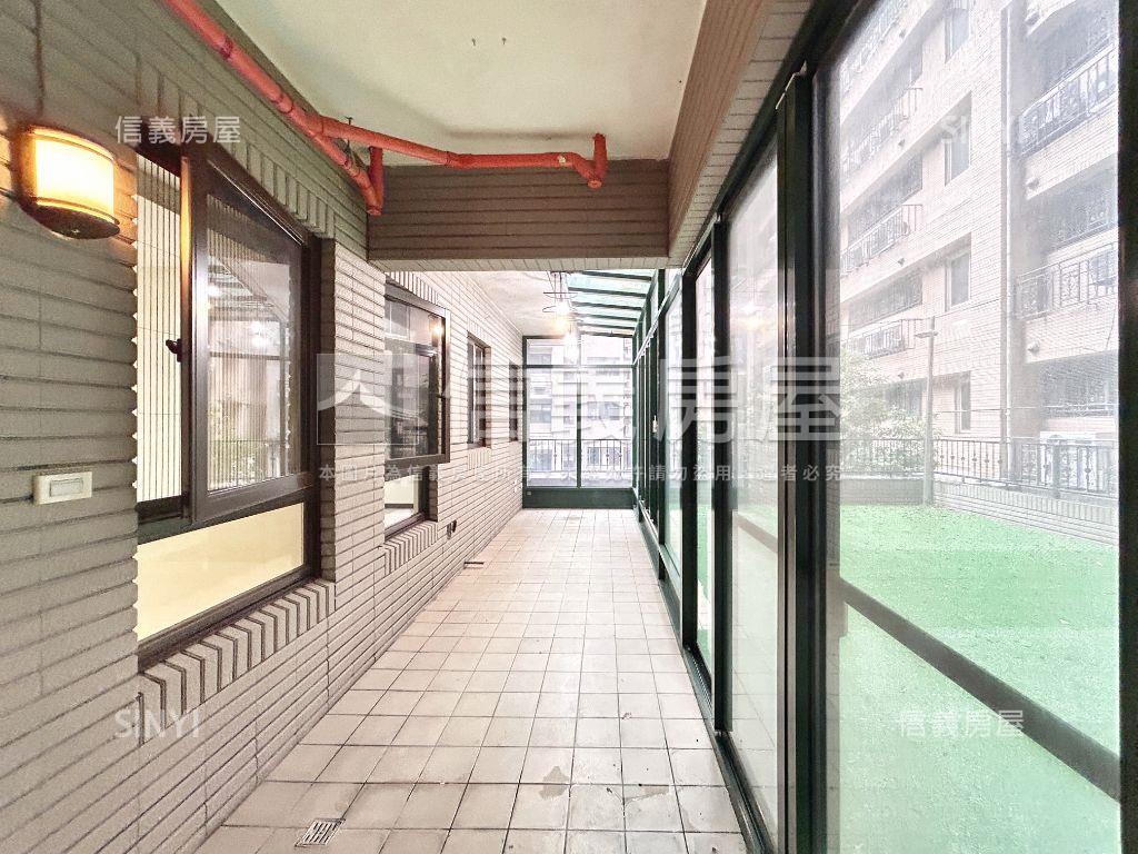 扶輪公園三房雙車位露臺戶房屋室內格局與周邊環境