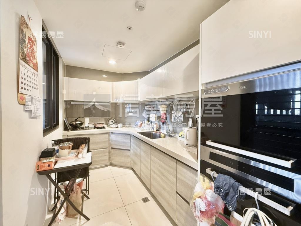 八擴豪宅昇捷天沐三房車位房屋室內格局與周邊環境