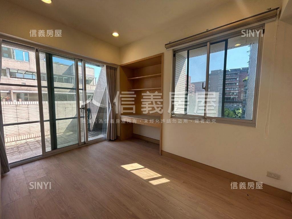 稀有坪數師大居藝有平車位房屋室內格局與周邊環境