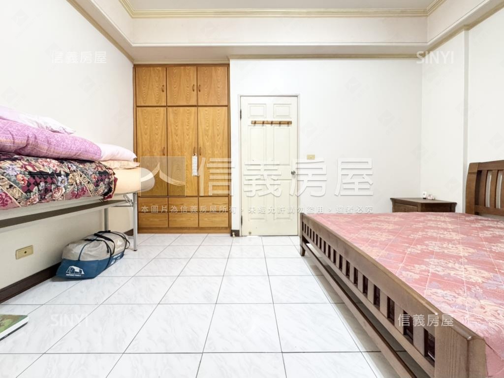 專任★大里屋況佳美透天房屋室內格局與周邊環境