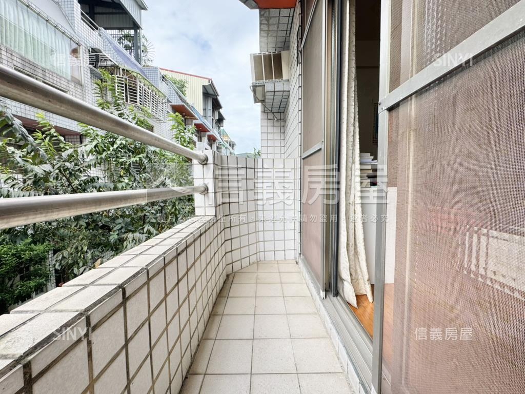 專任★大里屋況佳美透天房屋室內格局與周邊環境