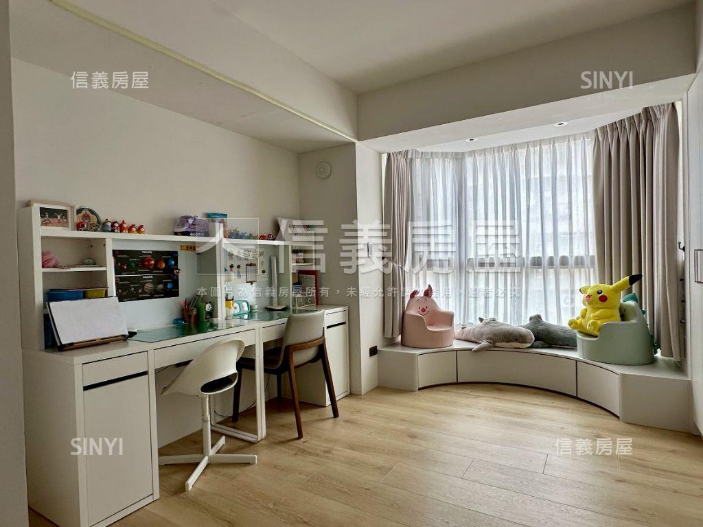 雙敦邊間陽光高雅電梯四房房屋室內格局與周邊環境