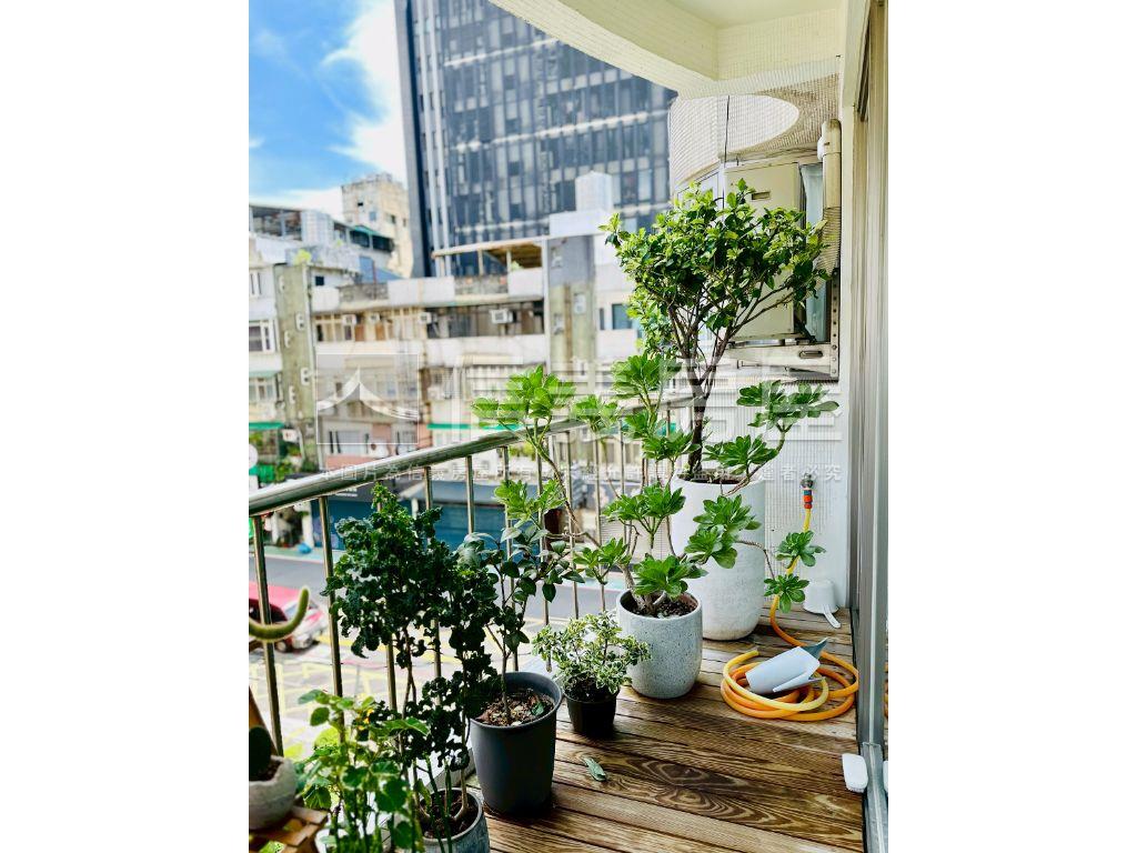 雙敦邊間陽光高雅電梯四房房屋室內格局與周邊環境